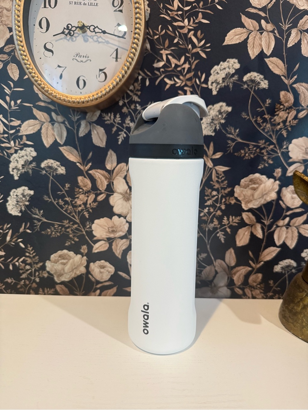Owala 24 Oz White, Black, and Gray Water Bottle